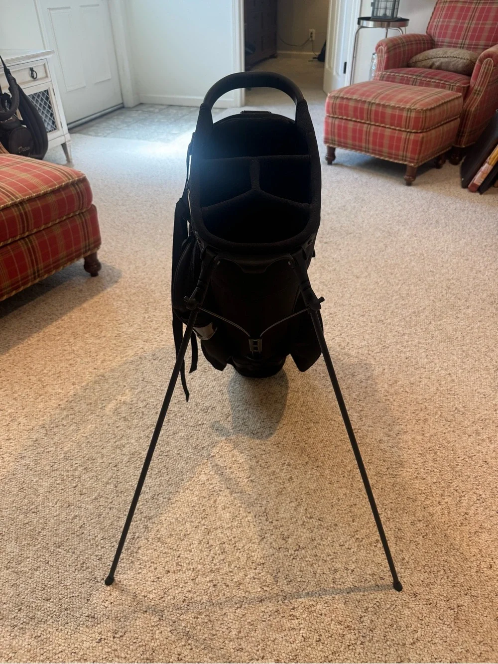 N/A sleek black